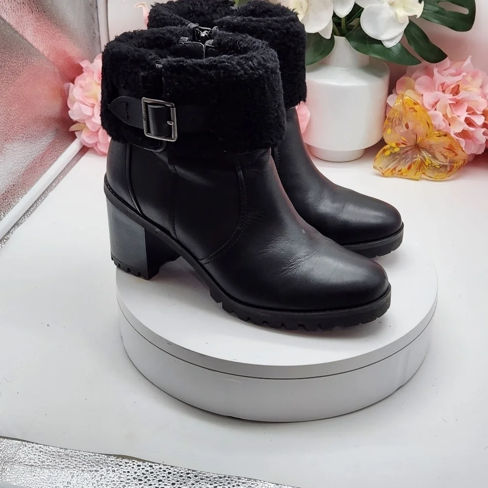 UGG 6th shelf